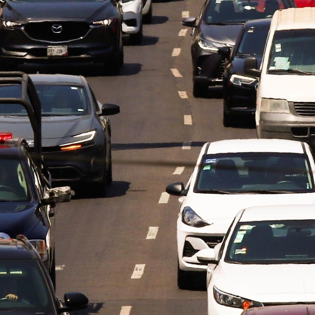 Vuelve la contingencia y el Doble Hoy No Circula jueves 22 de enero 2026 carros castigados en CDMX y Edomex por restricción