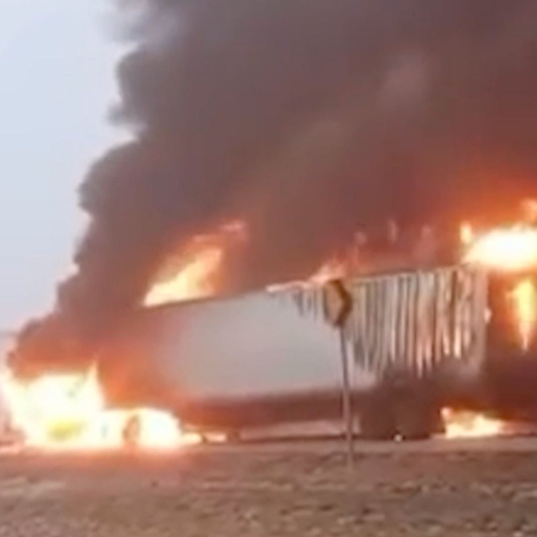Incendio de tráiler en la autopista Monterrey-Nuevo Laredo