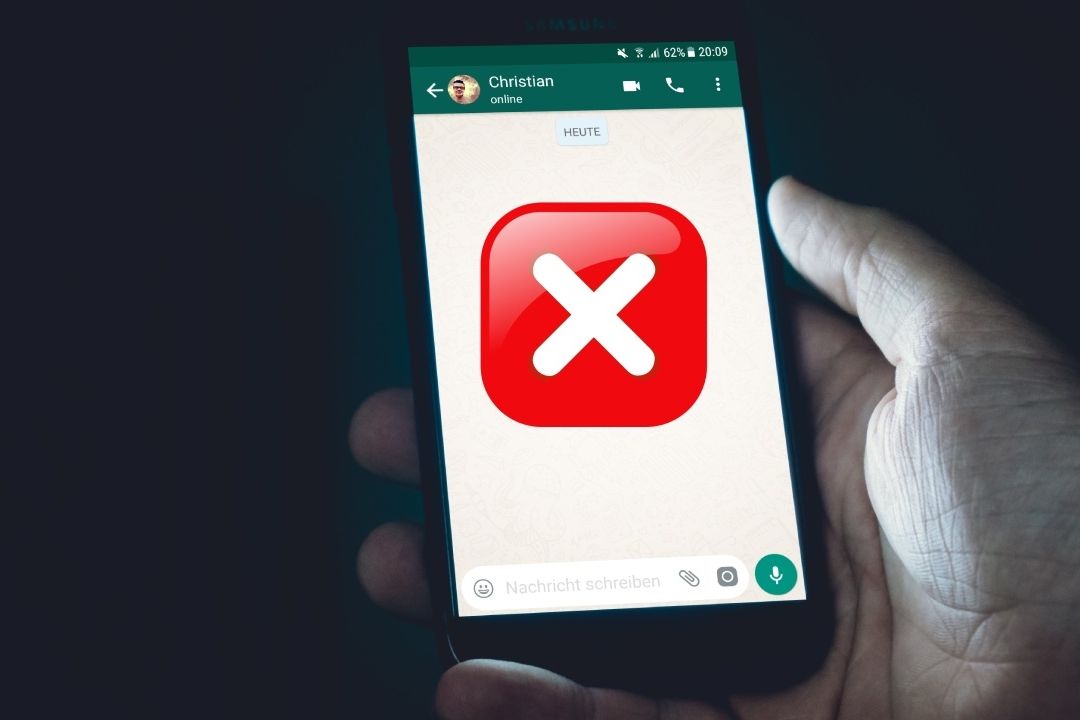 Qué significan y cómo eliminar mensajes de WhatsApp que bloquean la app