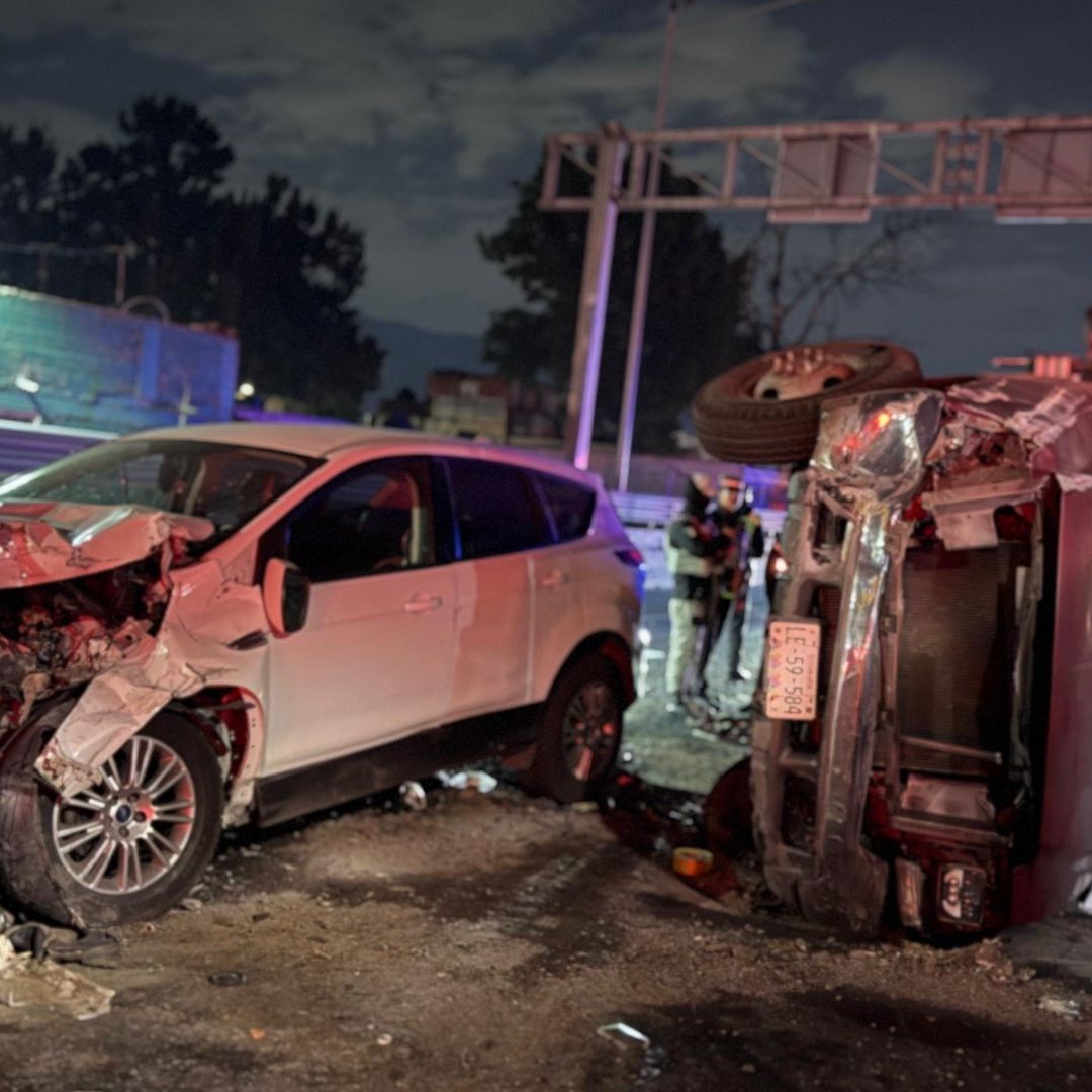 Autos chocados en la Autopista México-Querétaro hoy 23 de enero 2026