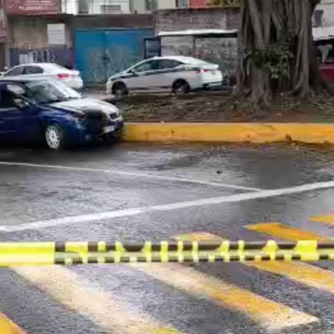 Persecución Movilización Policiaca Hoy Xalapa Asaltan Farmacia Accidentes Avenida Araucarias Veracruz
