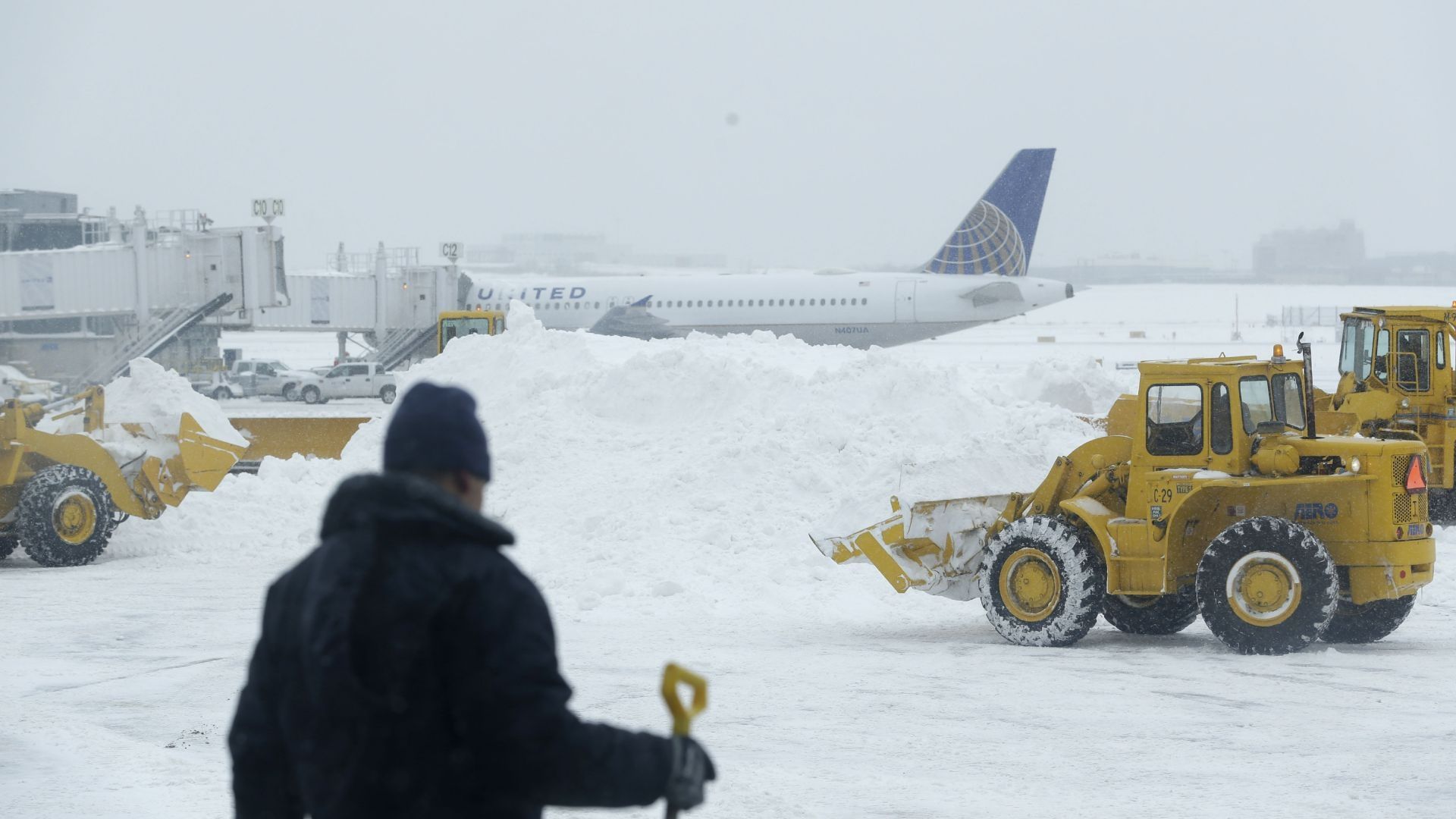 Otros reportes mencionan que una tormenta de nieve se intensificaba en Bangor durante el momento del incidente.
