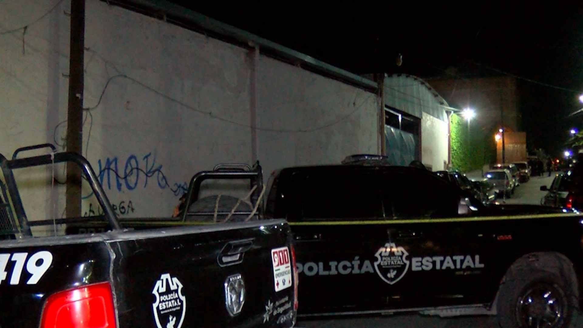 Al menos dos vehículos fueron incendiados