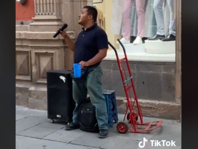 Ciego Canta Igual que Luis Miguel y es Viral en TikTok