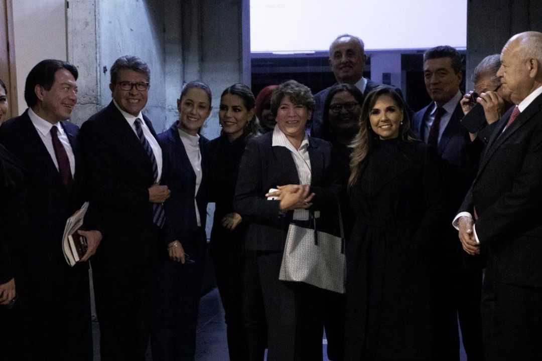 Unidad y ‘no inclinar la balanza’, temas de reunión morenista: AMLO