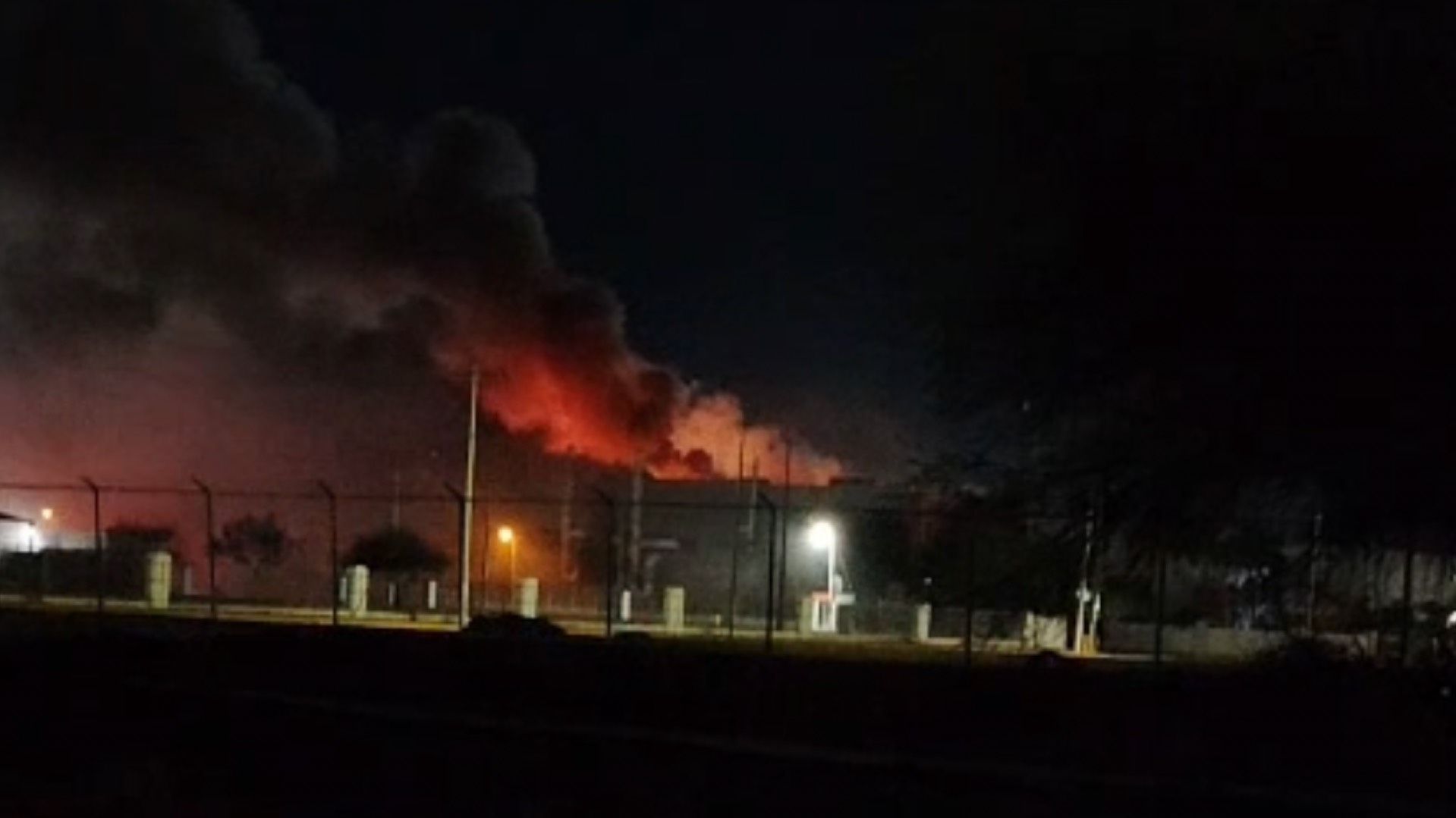 Incendio en Maquiladora de Matamoros deja Saldo de Tres Bomberos sin Vida