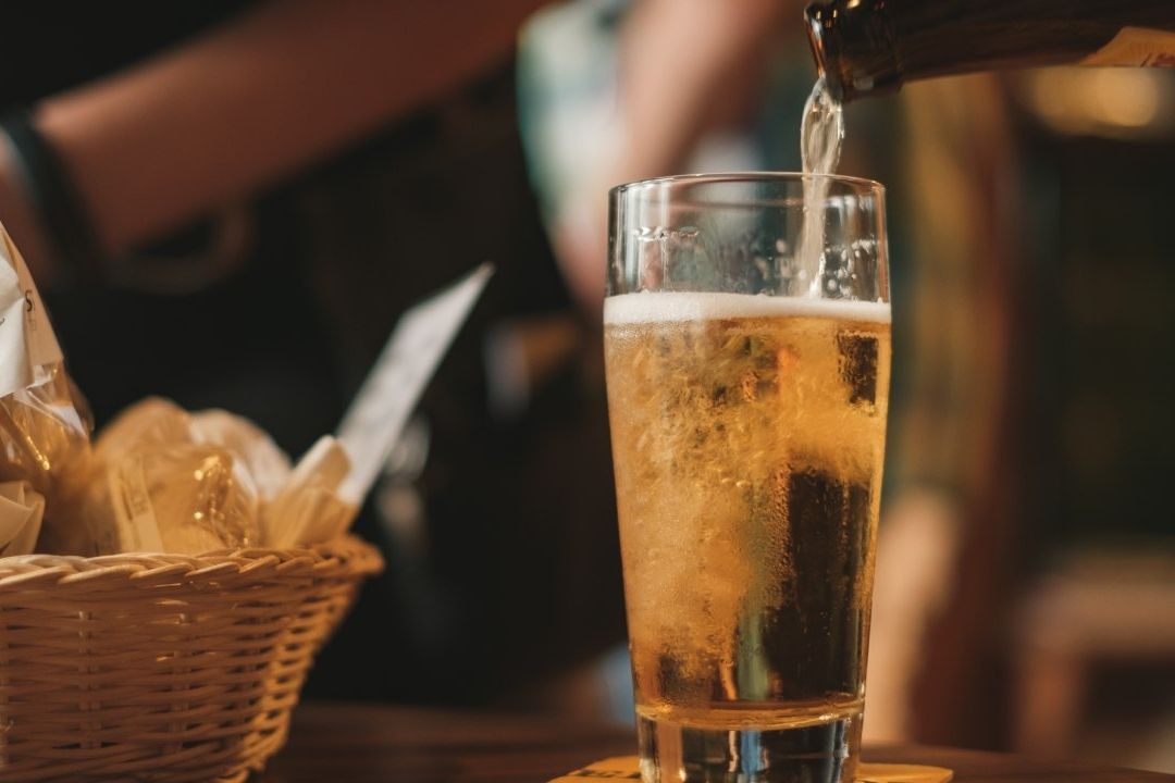 Este truco permite enfriar la cerveza en menos de 5 minutos