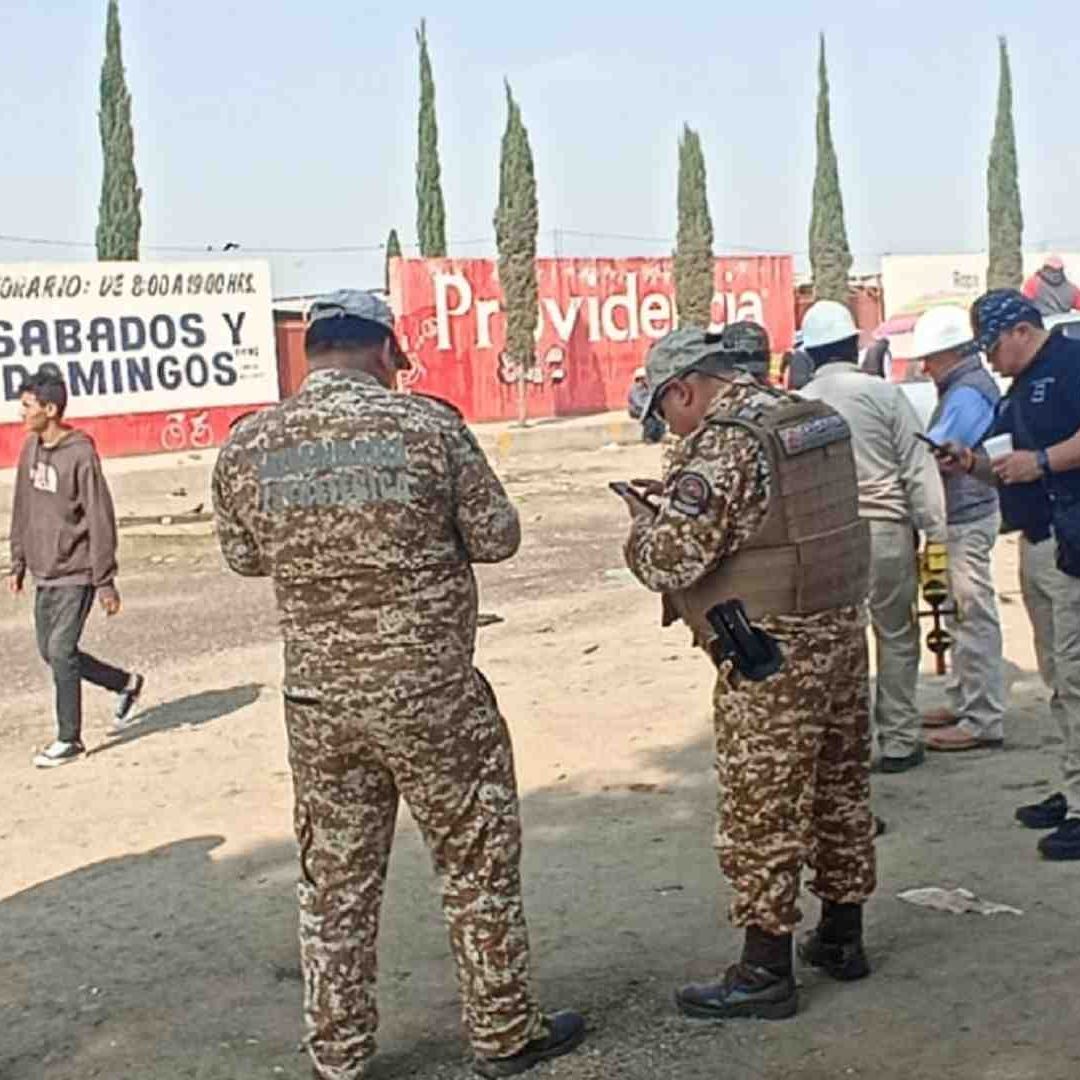 Personal de Pemex investiga una presunta toma clandestina