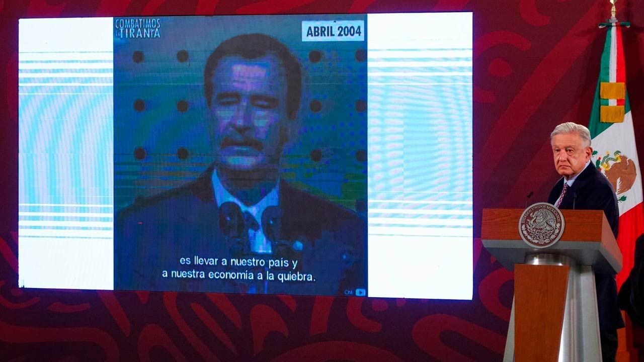 AMLO afirma que es mentira que en el sexenio de Fox iniciaran los programas para adultos mayores