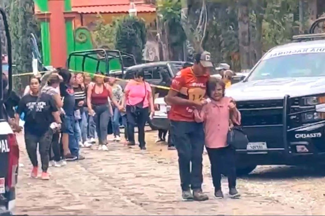 Helicóptero de Seguridad Pública sobrevoló la zona del ataque a panteón en Cuernavaca