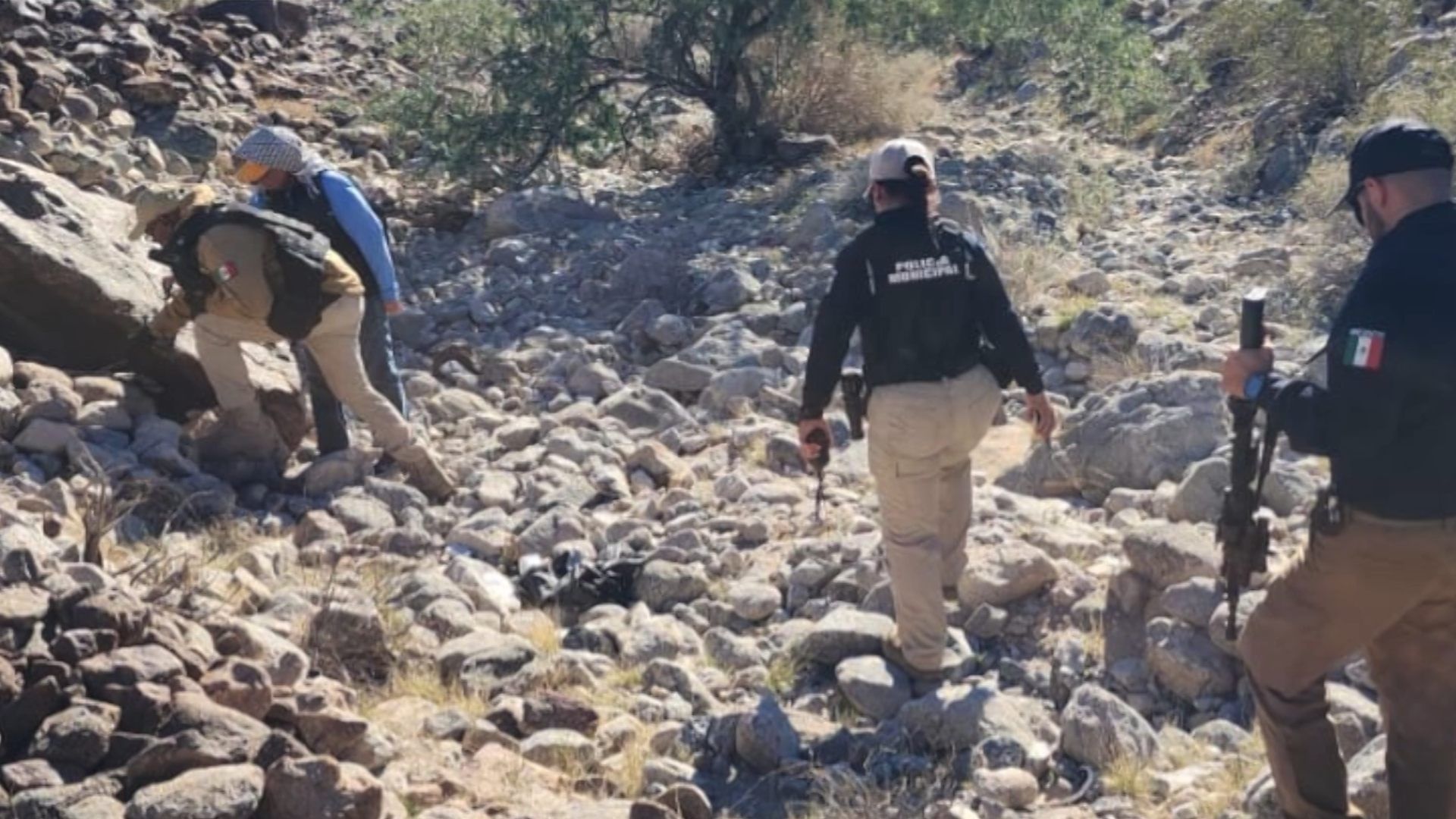 Localizan Séptima Fosa Clandestina Cerca de Frontera en Mexicali; Suman Más de 14 Cuerpos