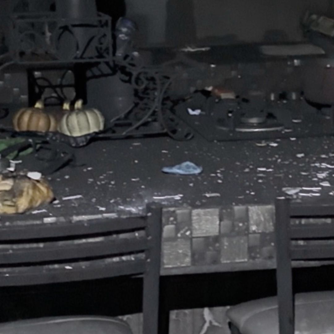 Muebles consumidos por incendio