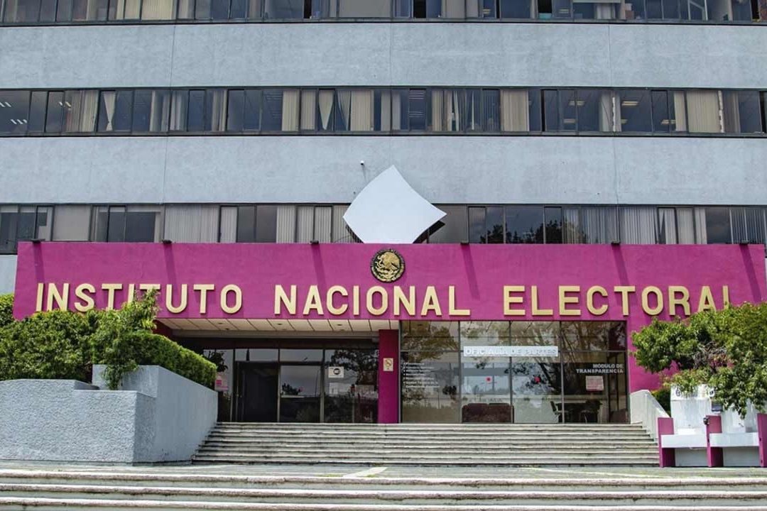 Consejeros de INE confirman invitación para reunirse con el presidente López Obrador