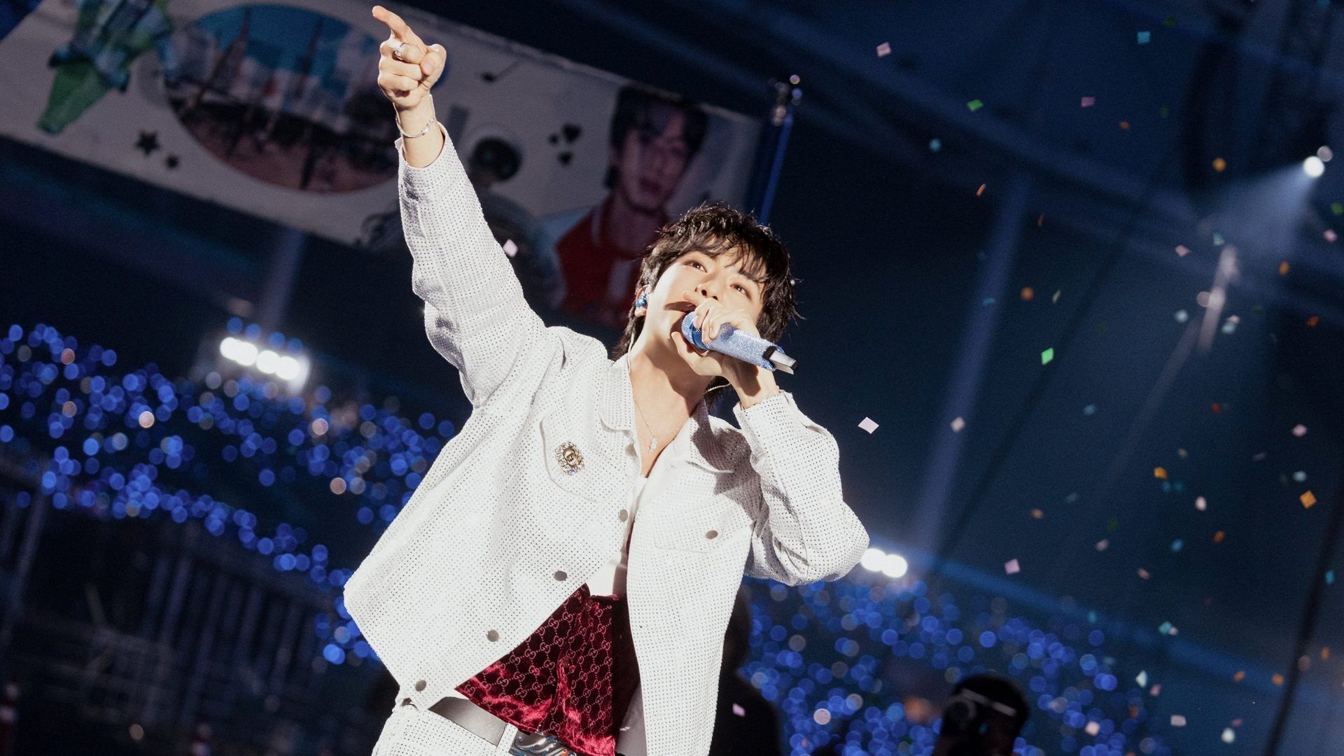 Jin de BTS en concierto