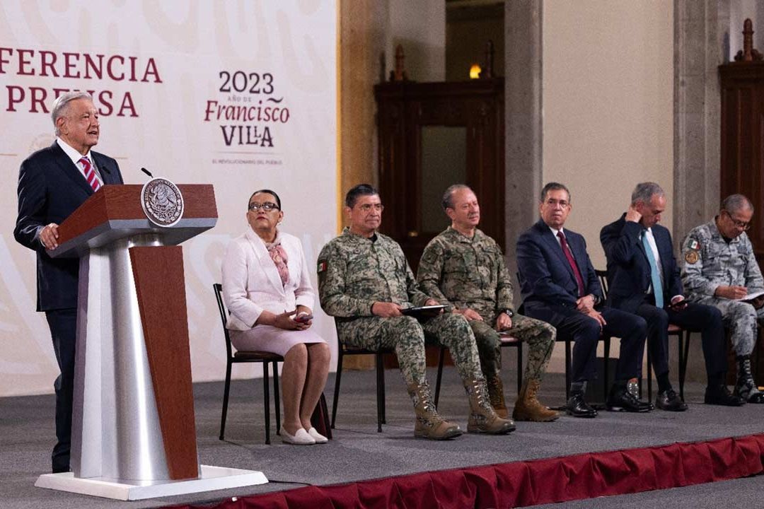 El presidente Andrés Manuel López Obrador presenta su mañanera desde Palacio Nacional