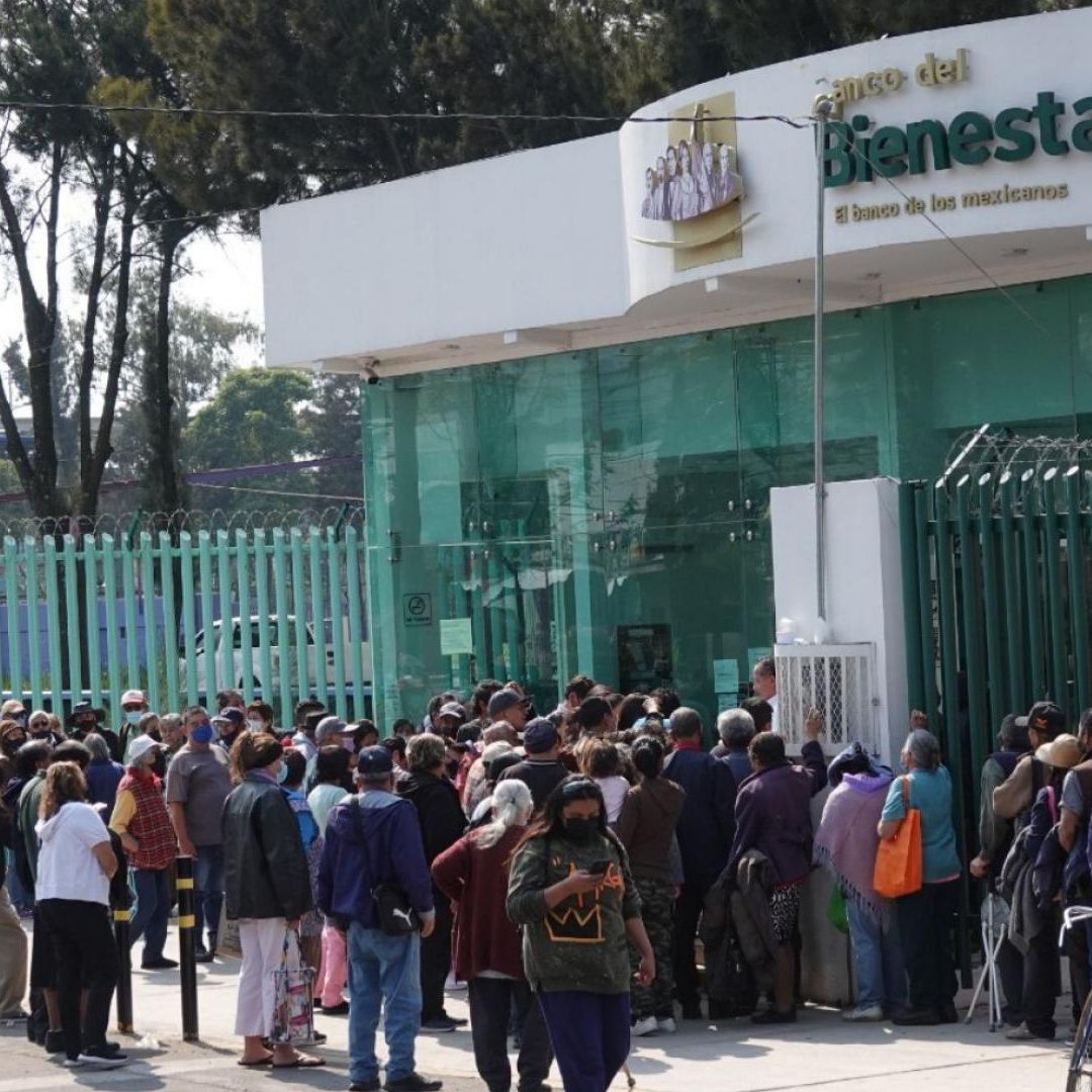 Quiénes cobran la pensión bienestar de 30 a 64 años