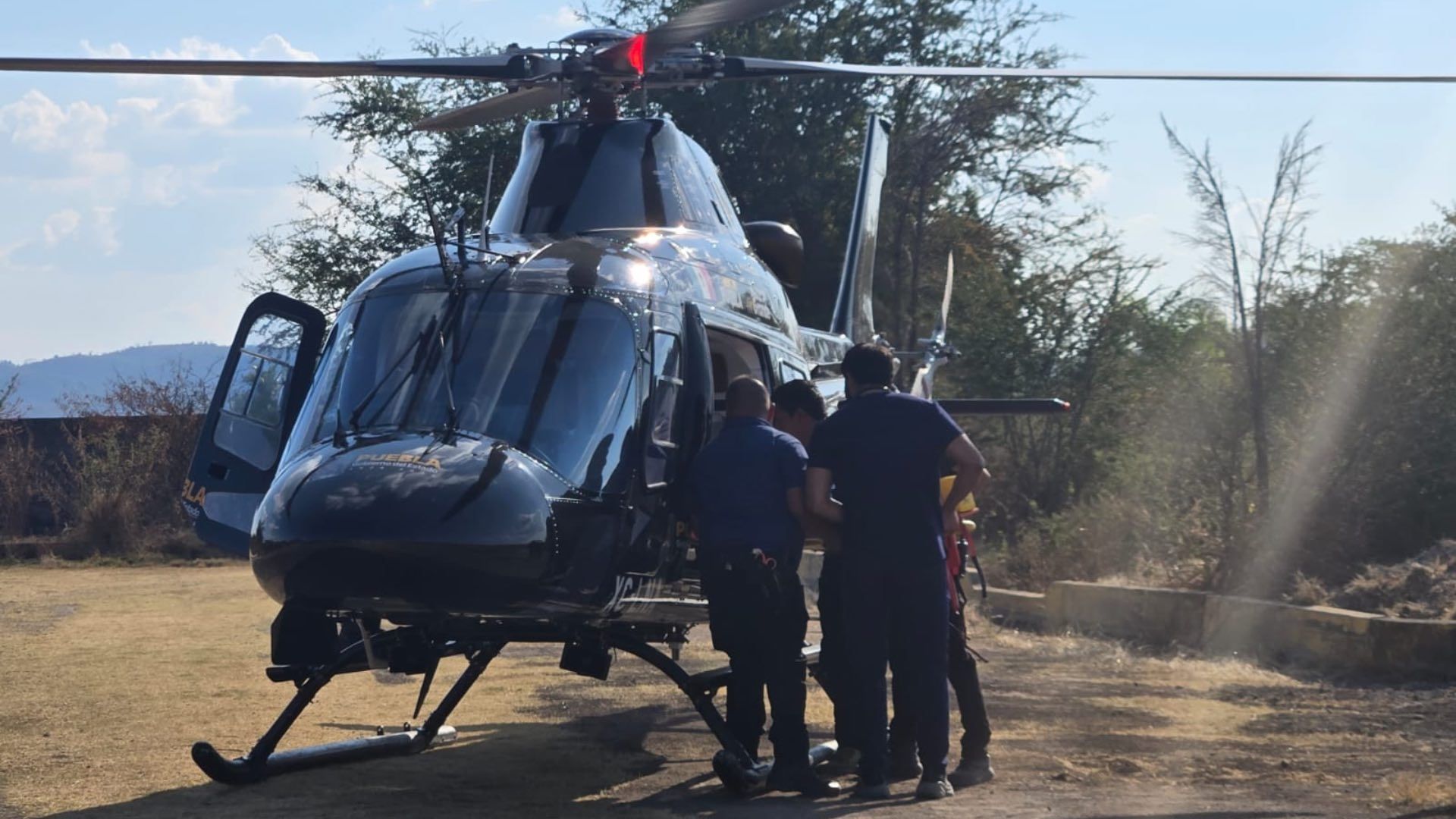 Traslado Aéreo en Helicóptero de Hombre Herido con Arma Blanca de Morelos a Puebla