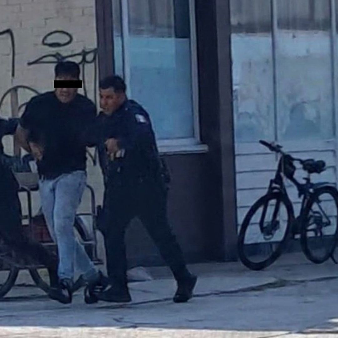 Asalto Oxxo Balacera Policías Municipales Infonavit El Carmen Puebla Dos Detenidos