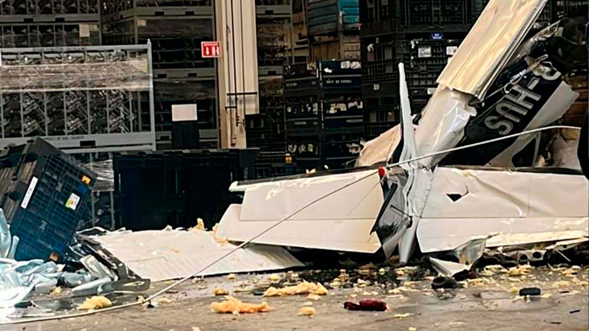 Avioneta se Estrella Dentro de Empresa en Ramos Arizpe