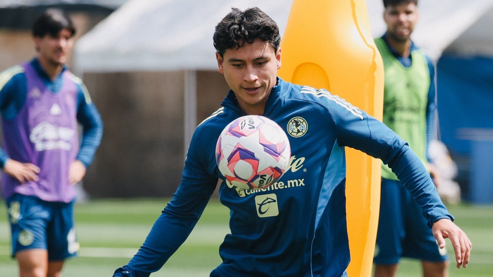 Ramón Juárez si puede ser convocado para el duelo Pachuca vs América, luego de que le retiraron la tarjeta roja.