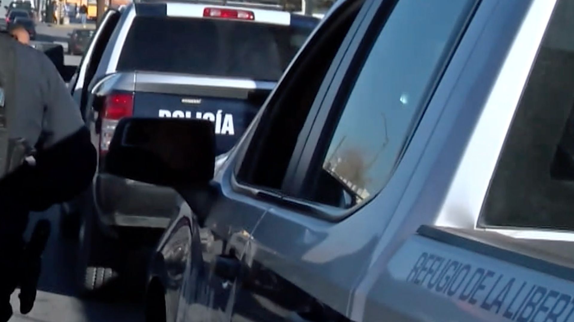 Aseguran a Pareja que Viajaba con Menor en Moto en Ciudad Juárez