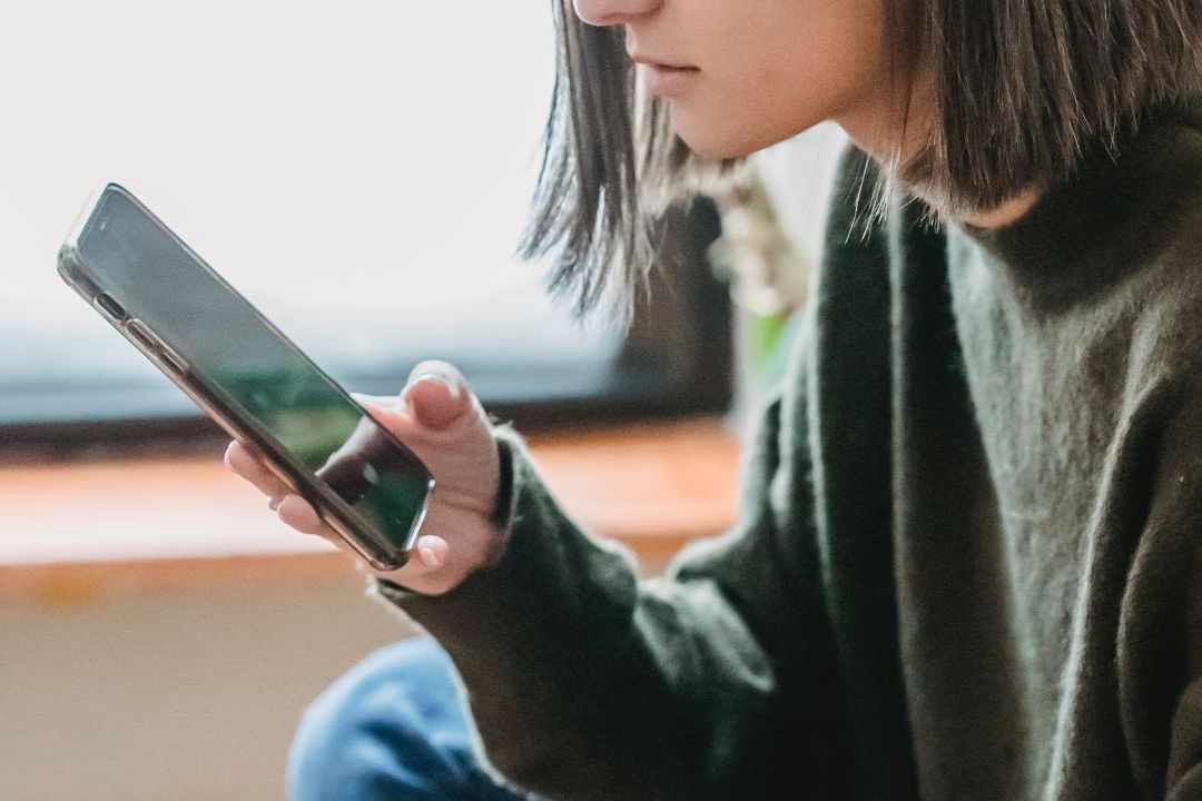 Tiktok Es la Fuente de Información Favorita de los Jóvenes: Estudio de Reuters Institute