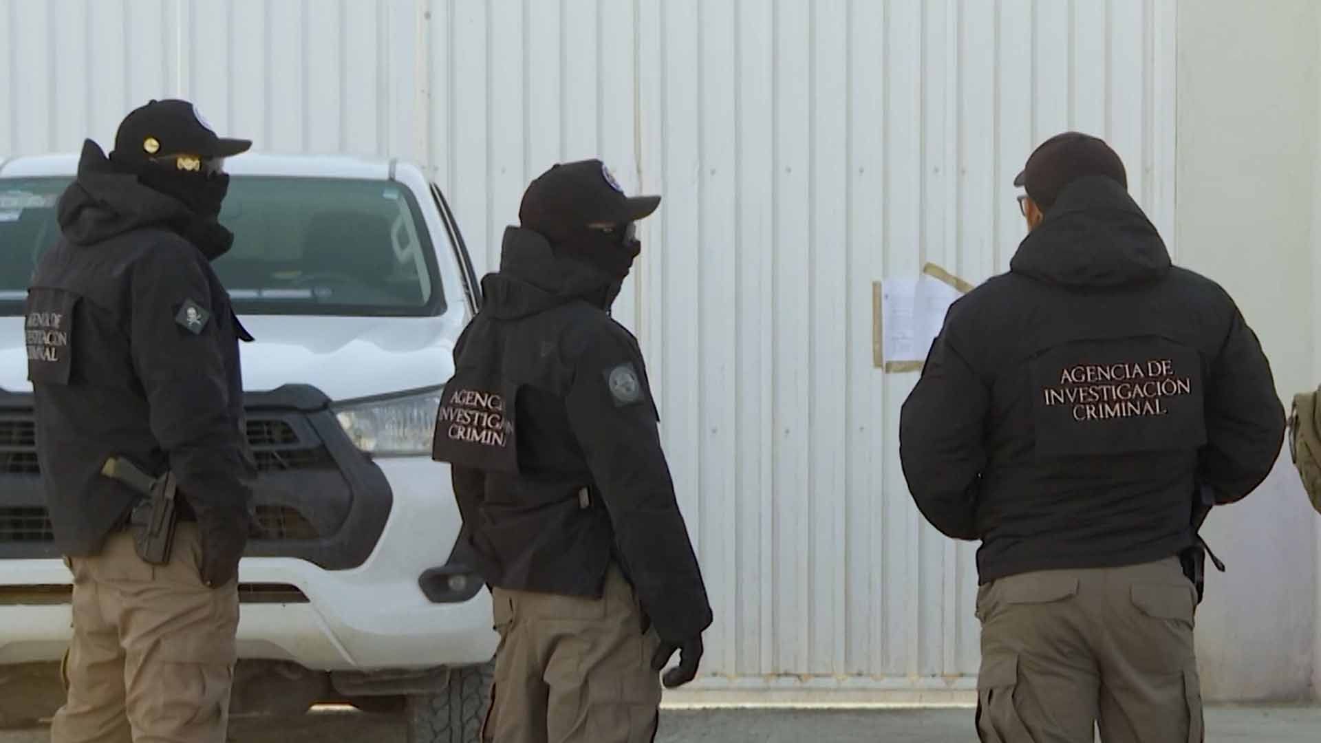 FGR Asegura Predio Donde Presuntamente se Almacenaba Combustible Ilegal en Ramos Arizpe