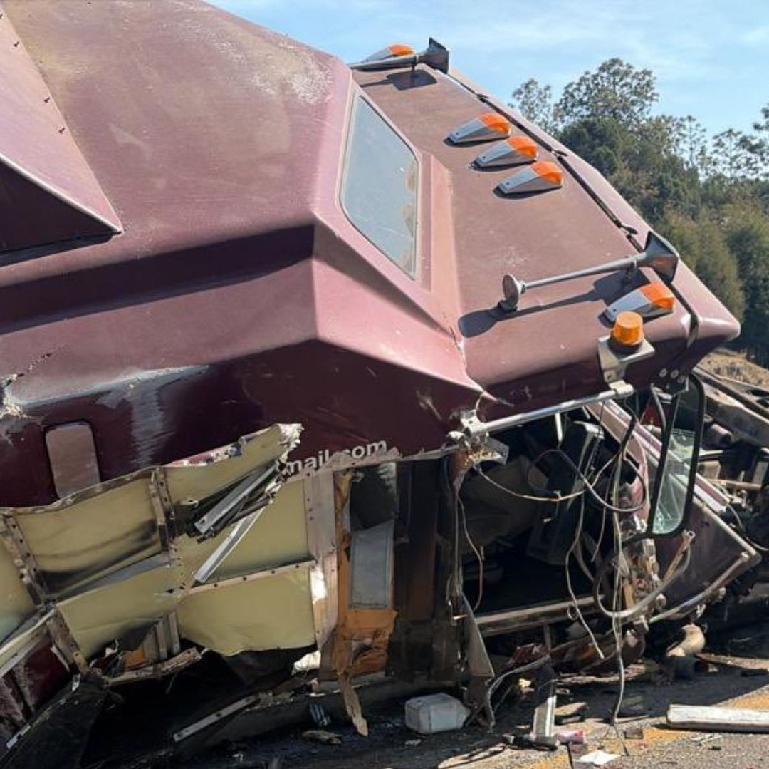 Accidente Tráiler Carretera Los Reyes Zacatepec Libramiento Apizaco Huamantla Yauhquemehcan Tlaxcala