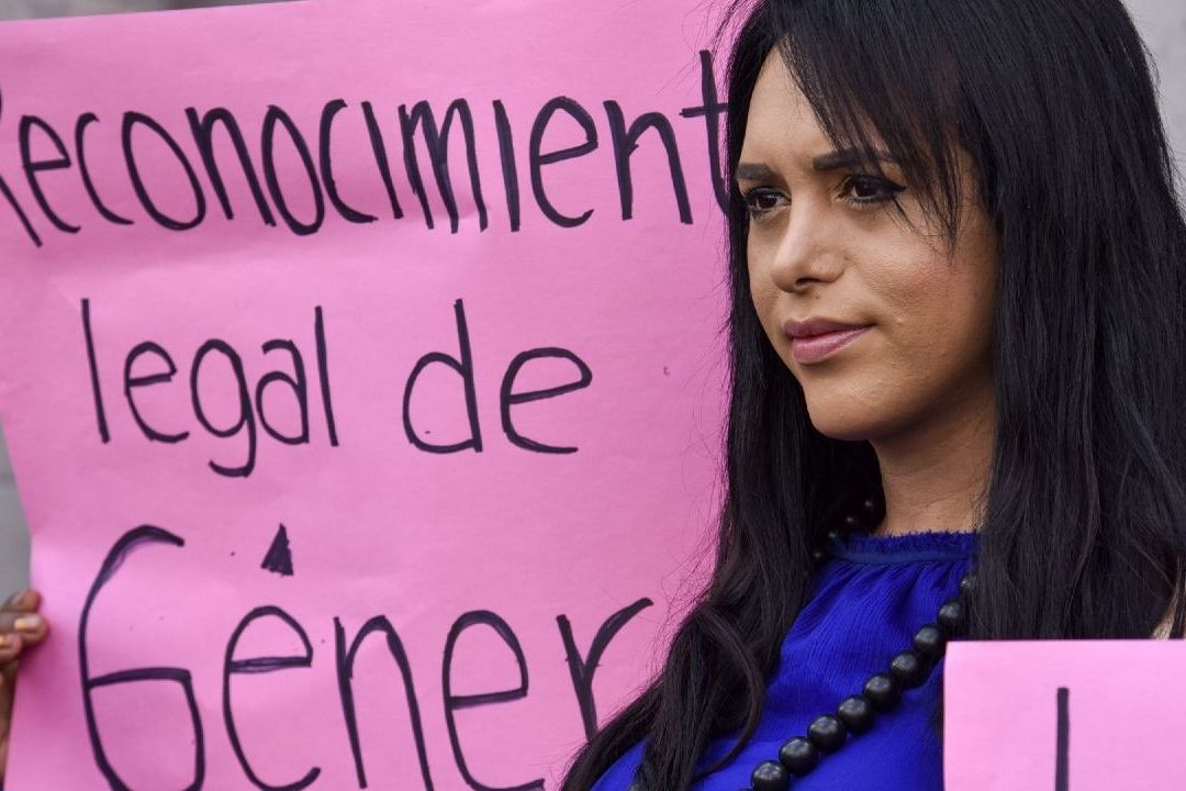 INE: ¿Cómo Cambiar la Identidad de Género en la Credencial para Votar?