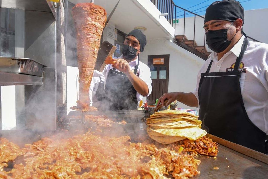 Ola de Calor: Comer en la Calle Podría Causar Hospitalización