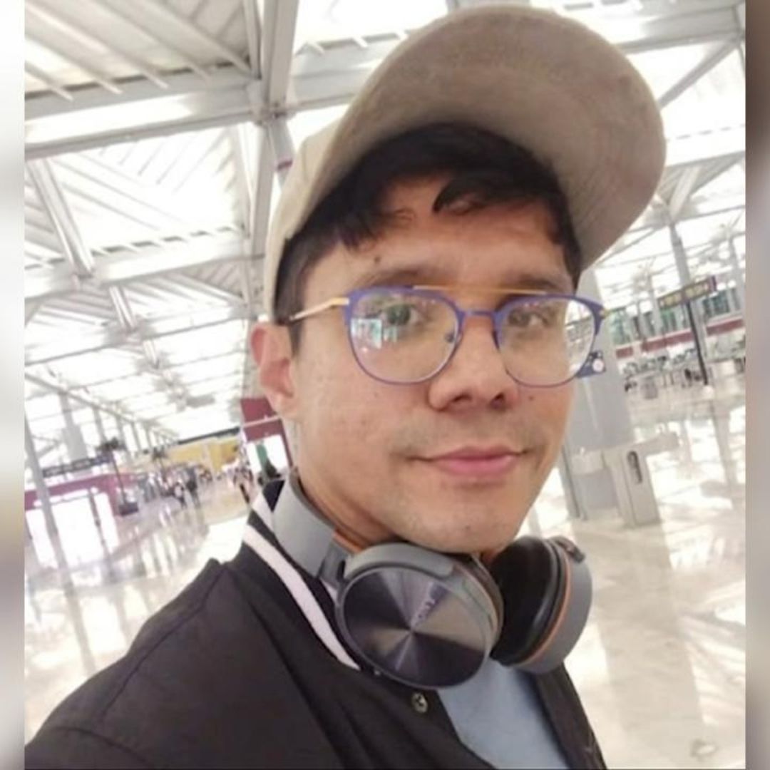 Leonardo Ariel Escobar Barrios, maestro de la Universidad Iberoamericana