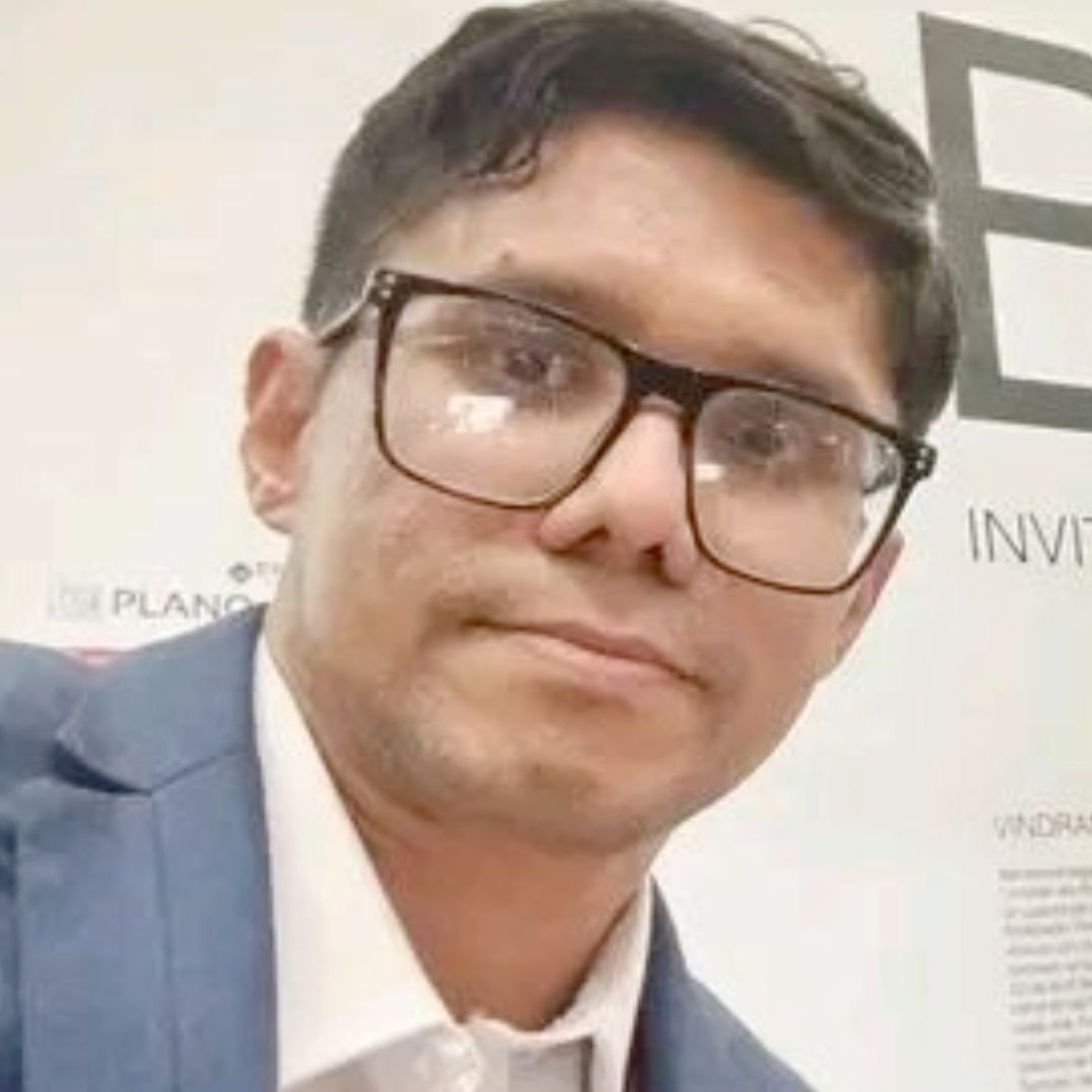 Mensaje de Alumnos y Compañeros de Leonardo Ariel Escobar Barrios Maestro Ibero Puebla Desaparecido