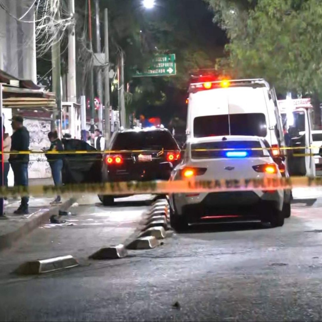 Atacan a Balazos a Dos Agentes de Investigación Cerca de Paradero del Rosario, en Azcapotzalco.