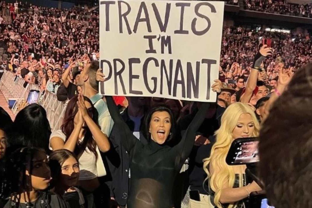 Kourtney Kardashian anuncia que está embarazada