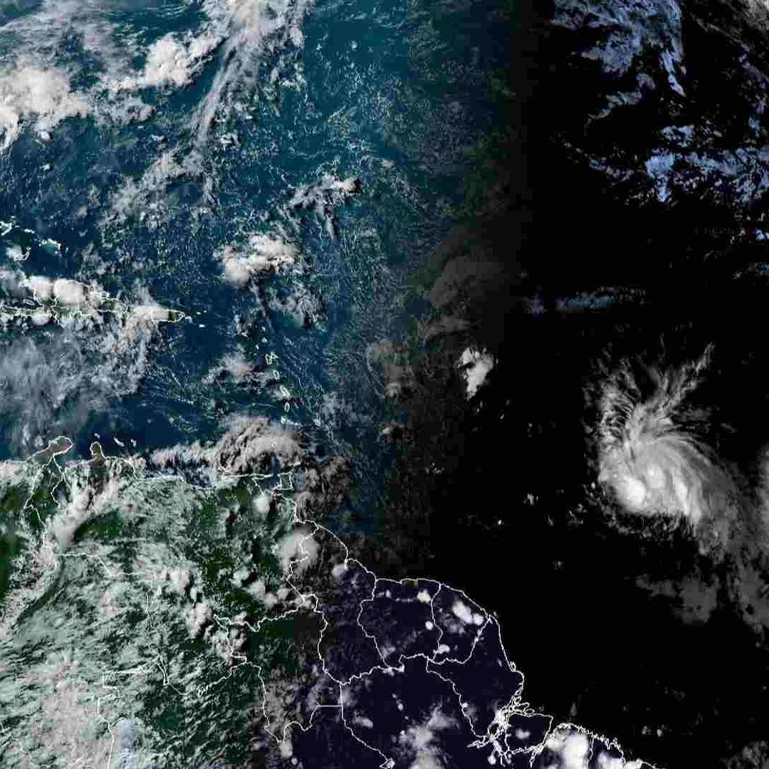 Tormenta tropical Bret en el Atlántico