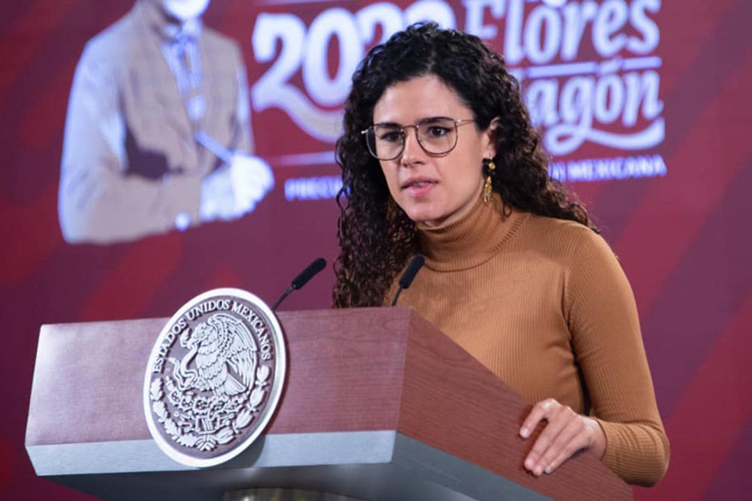 ¿Quién es Luisa María Alcalde Luján?