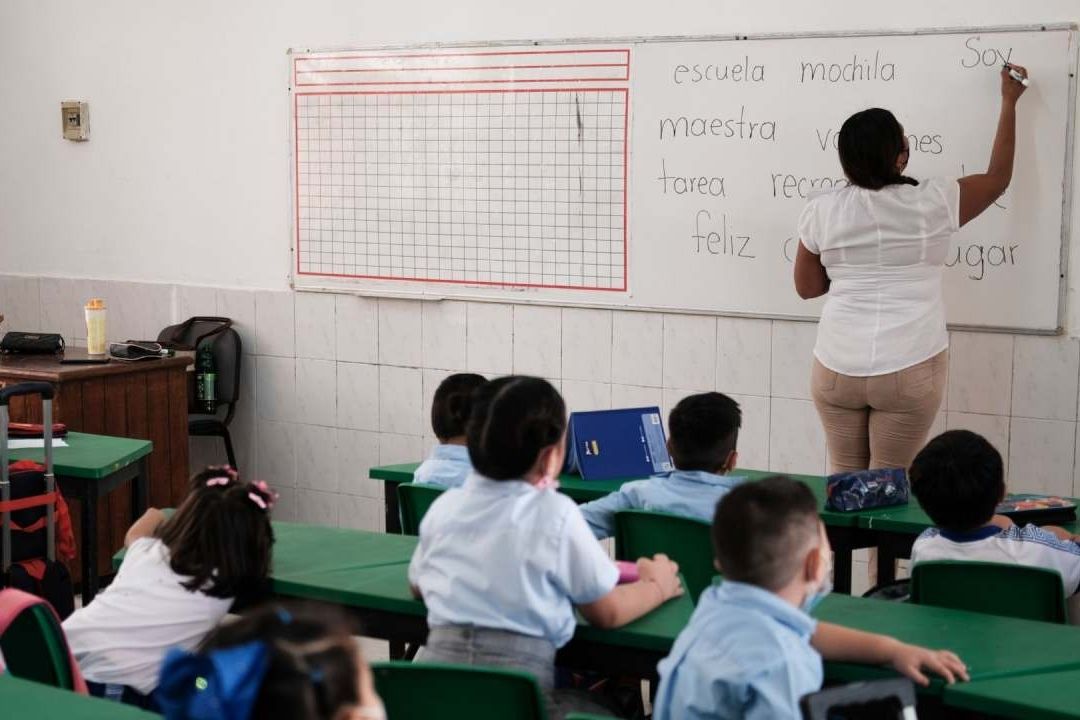 SEP suspende clases por calor en Nuevo León y Tamaulipas