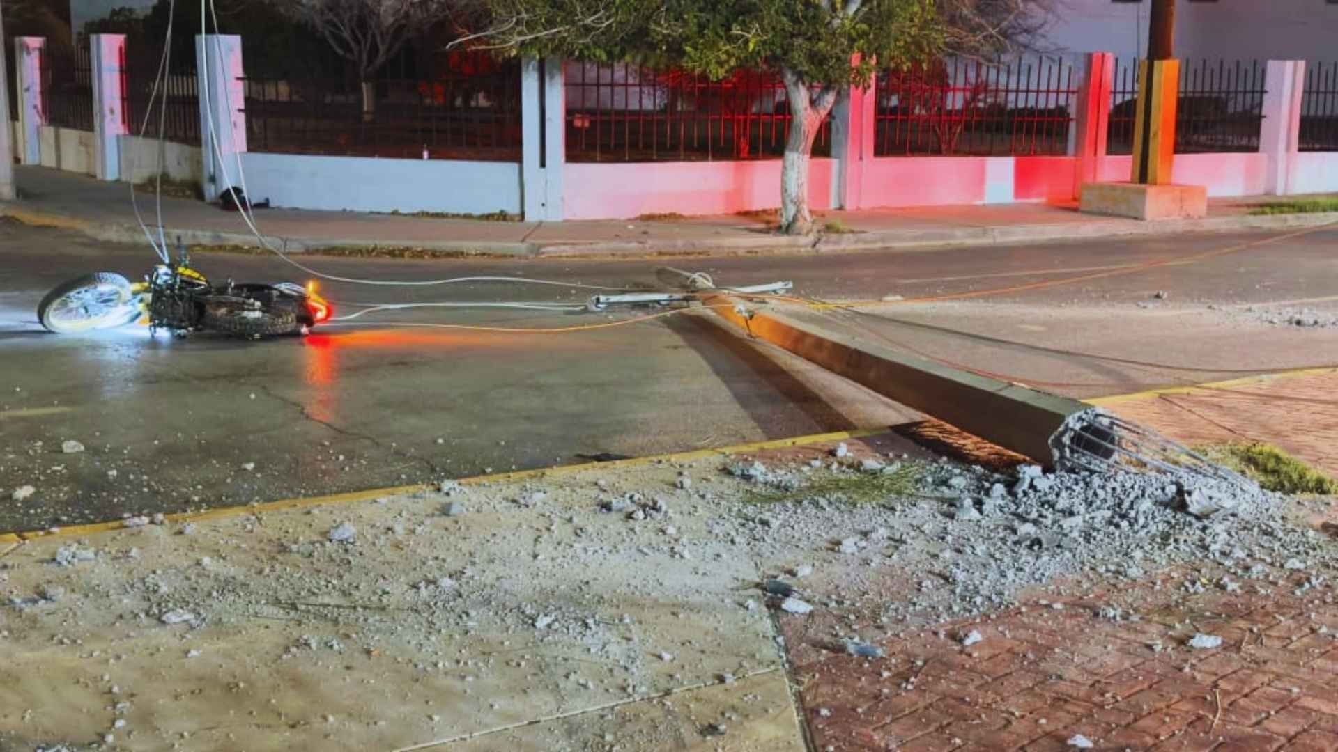 Motociclista Resulta Lesionado Tras Enredarse con Cables de Alta Tensión | Foto: N+