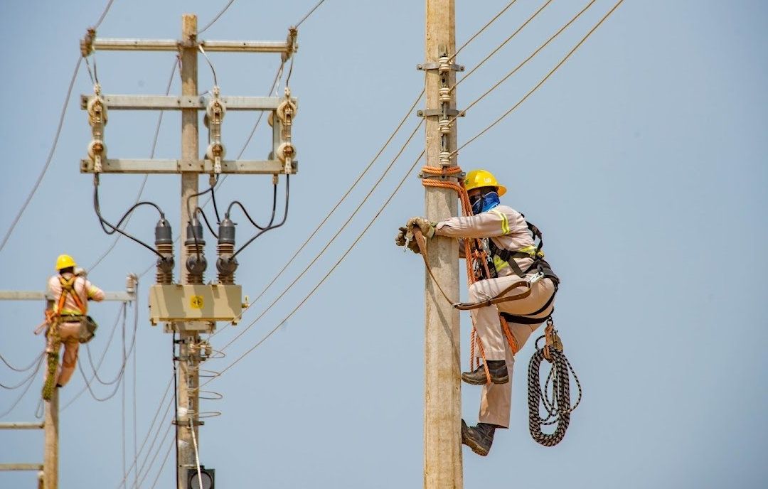AMLO niega afectaciones en el sistema de energía eléctrica ante ola de calor en México
