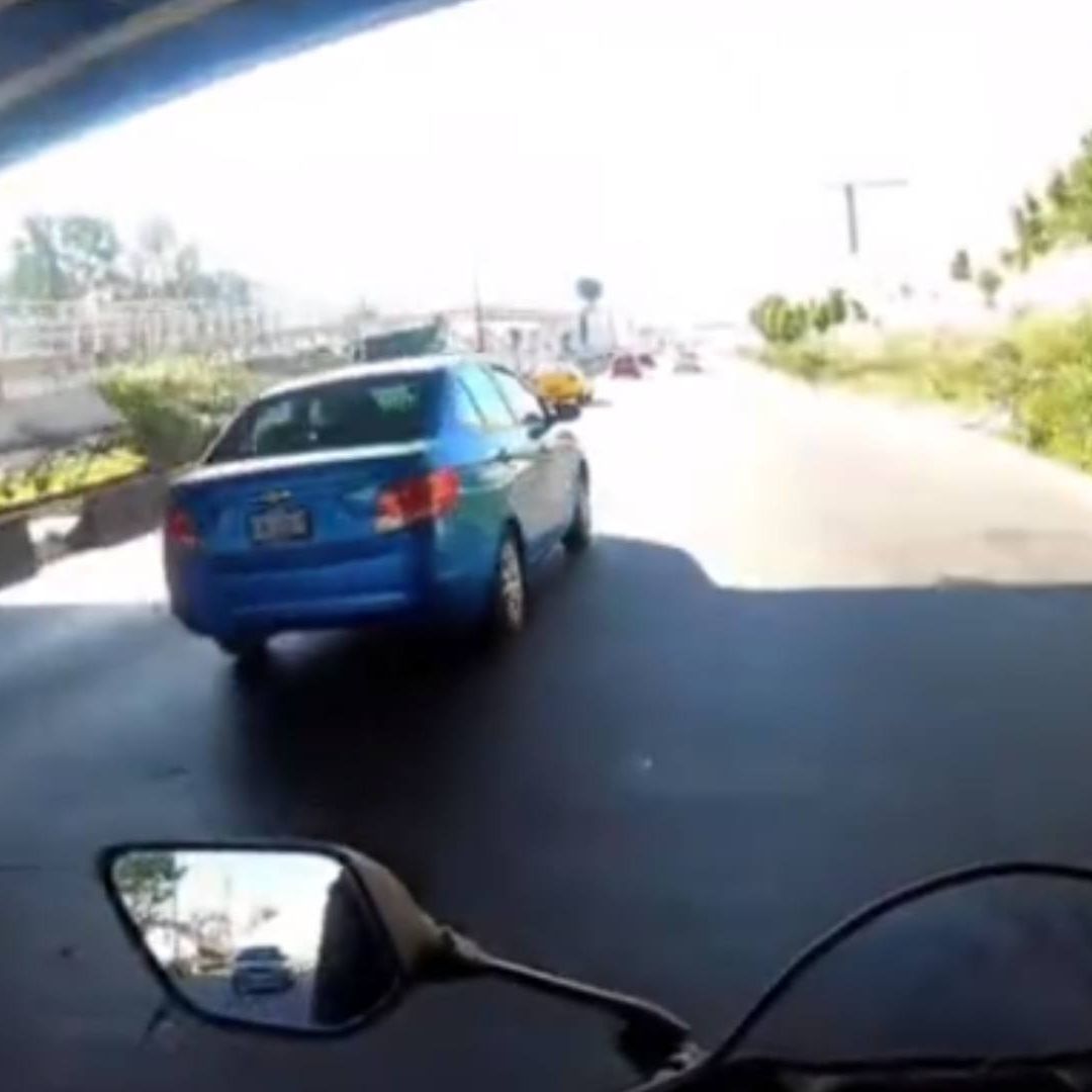 El automovilista trató de ocasionar un accidente en el Periférico de Puebla a la altura de Blvd. Carmelitas.