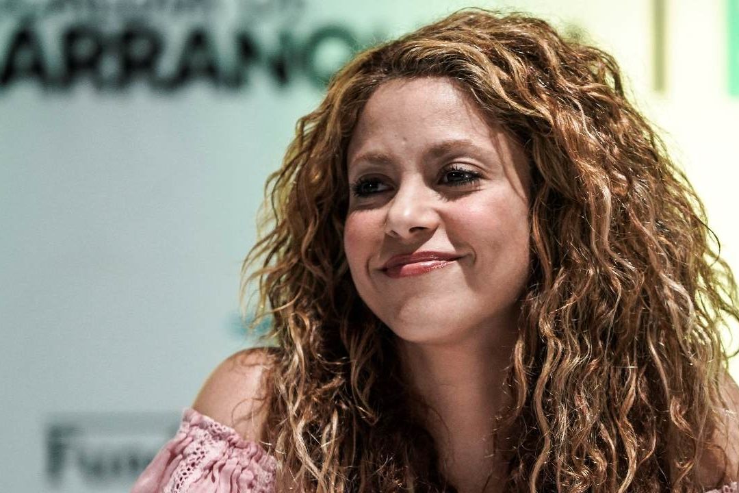 Shakira es Captada de Vacaciones con Sus Hijos en Costa Rica