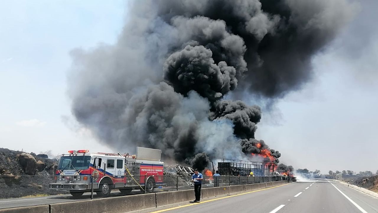 AMLO lamentó el accidente en Jalisco e instruyó investigación de la SCT