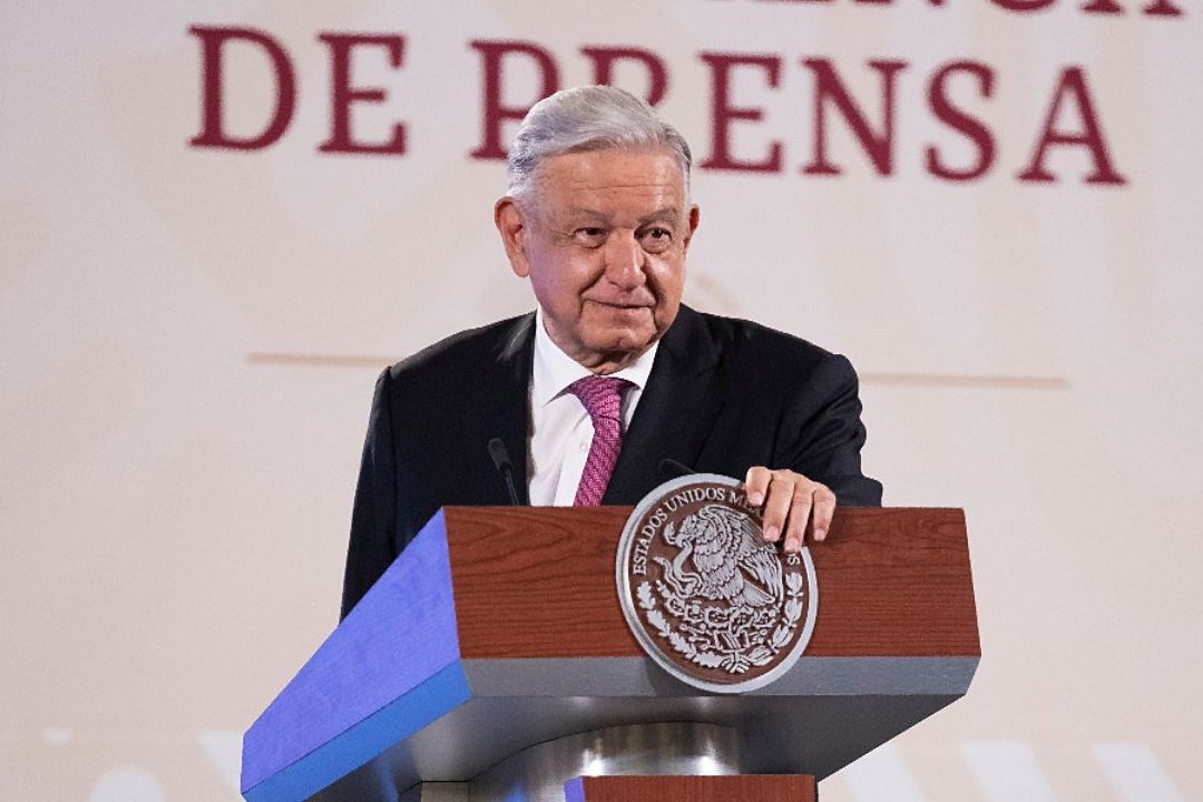 El presidente Andrés Manuel López Obrador presenta su mañanera desde Palacio Nacional