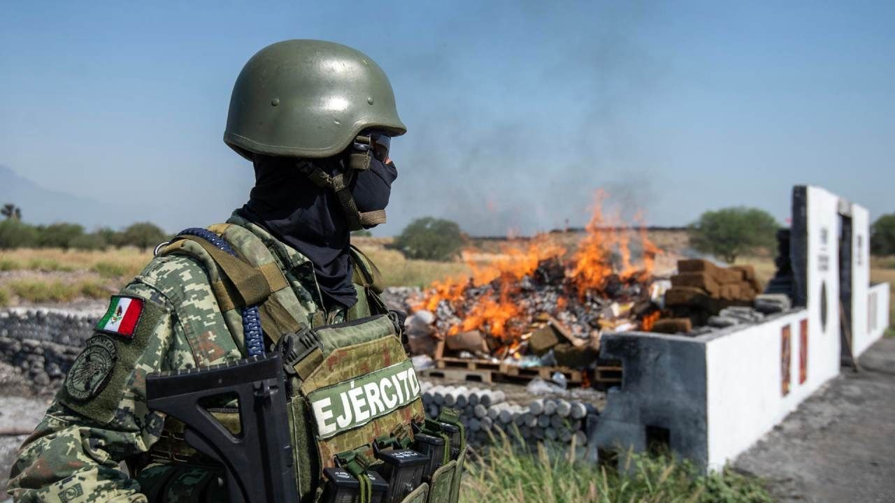 El hecho ocurre mientras México afronta una creciente presión de Estados Unidos para combatir a los cárteles del narcotráfico, en especial aquellos que comercian fentanilo
