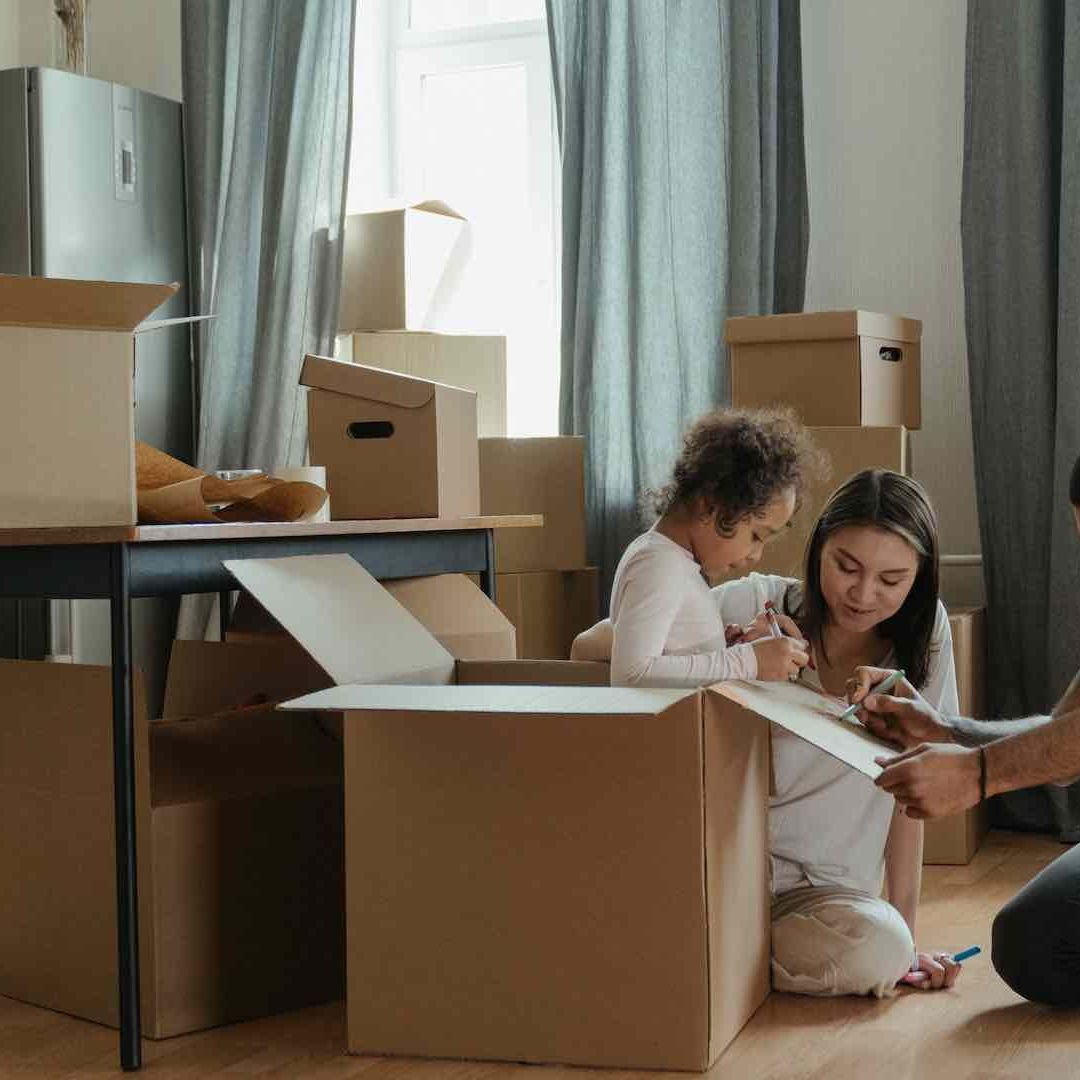 Un posible comprador debe tener un ahorro para pagar el enganche que se solicita