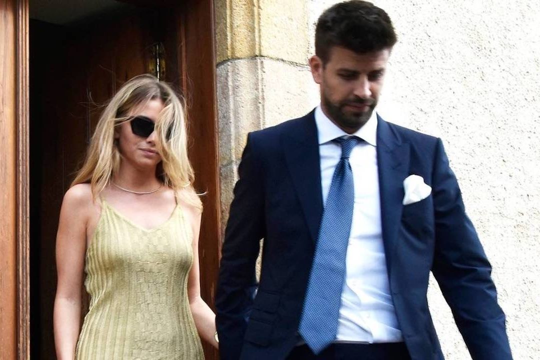 Clara Chía y Gerard Piqué en la boda del hermano del exfutbolista