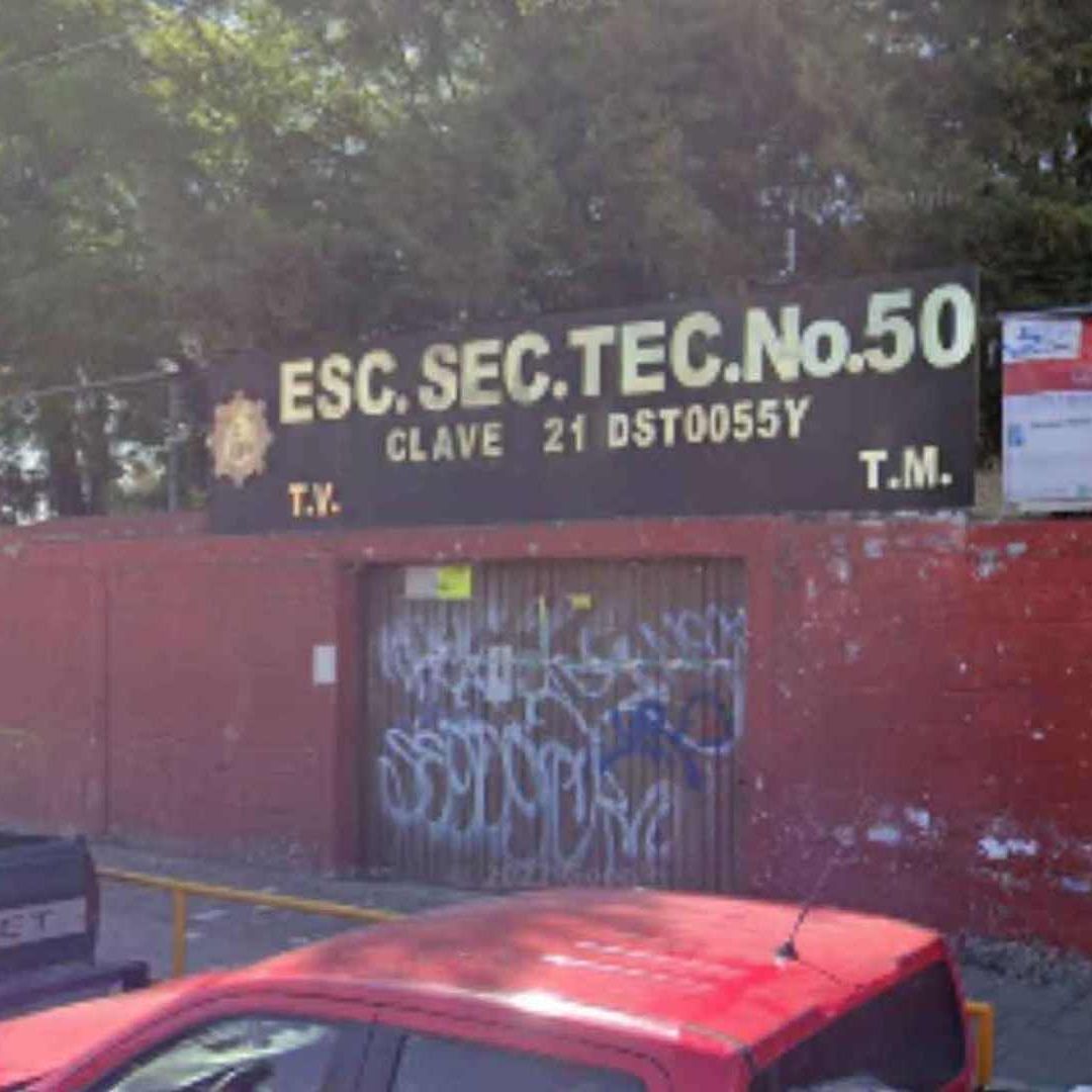 La Secundaria Técnica No. 50, en la col. Bosques de San Sebastián, en Puebla, cuenta con más de 600 estudiantes