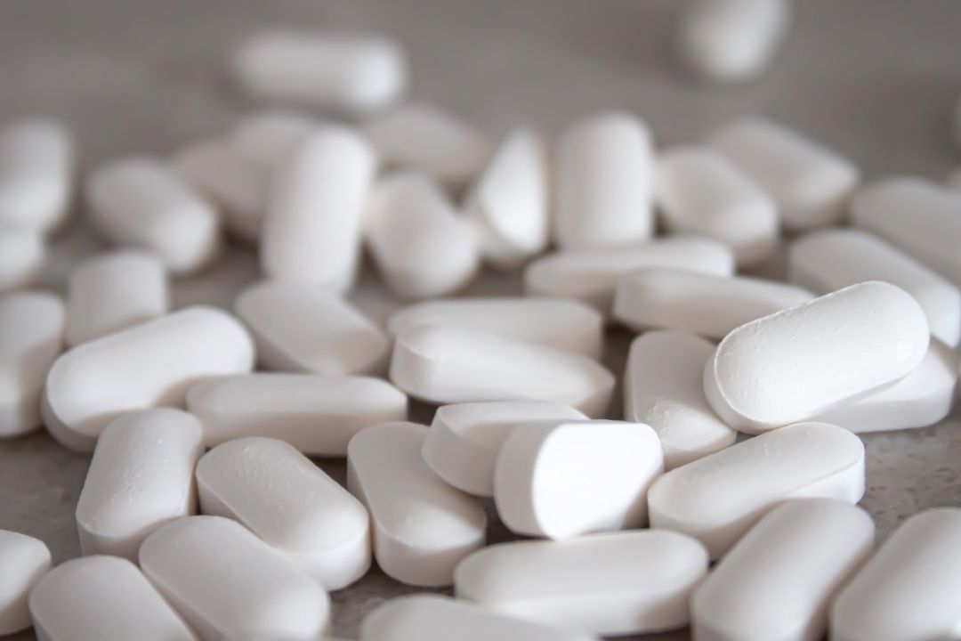 Nuevo Fármaco Reduce 68% Riesgo de Progresión en Cáncer de Colon