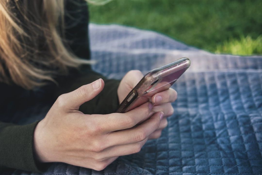 ¿Cómo Evitar que Tu Celular se Sobrecaliente en Temporada de Calor? Trucos y Consejos