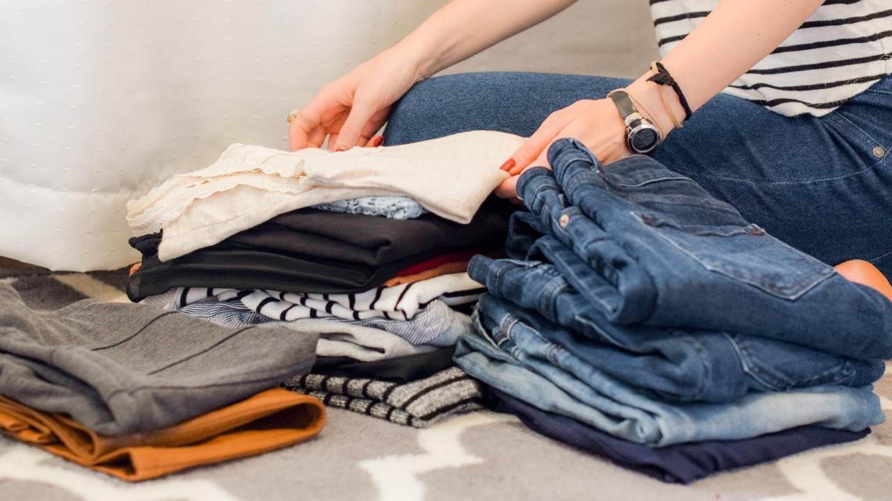 La ropa de paca debe lavarse y desinfectarse antes de usarse